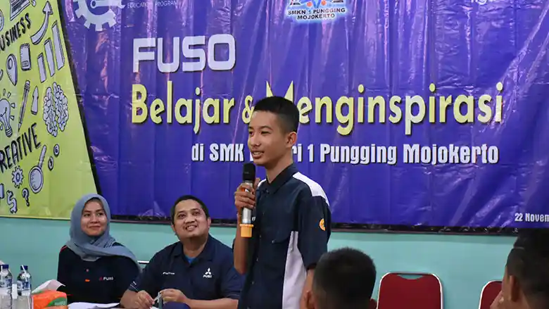 Berita - 'Fuso Belajar & Menginspirasi' Kembali Digelar, 14 SMK Dapat Donasi 