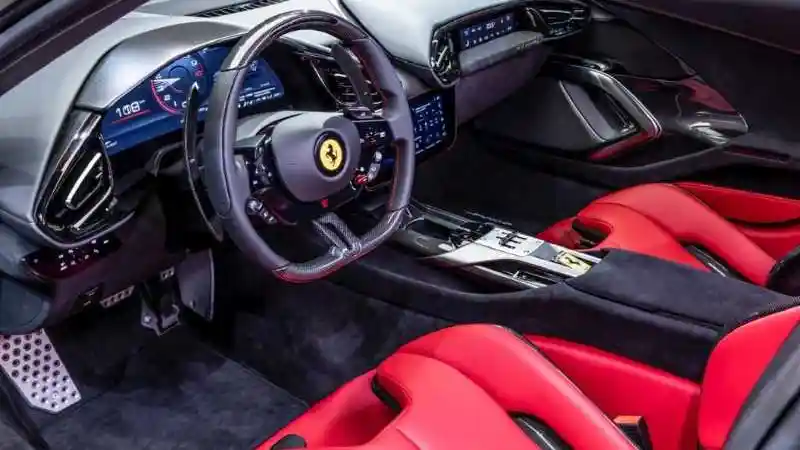 Foto - Mengenal Ferrari 12 Cilindri, Sebuah Evolusi Mobil Sport Yang Nyaman Untuk Harian