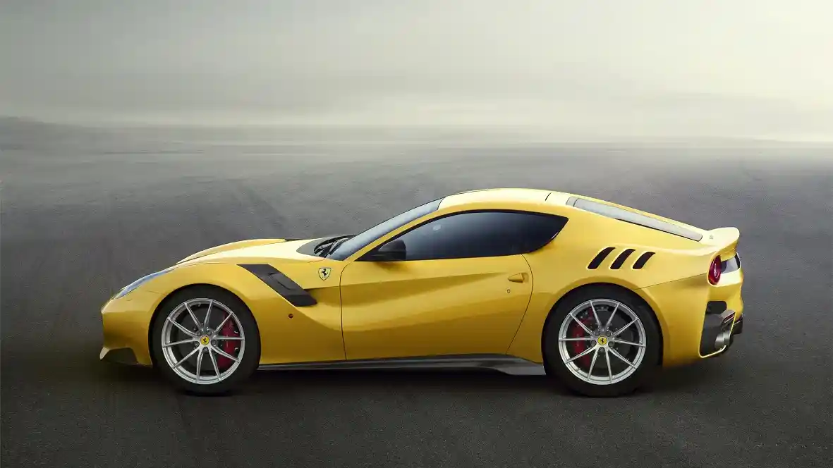 Foto - Ferrari Ciptakan F12 Lebih Sangar