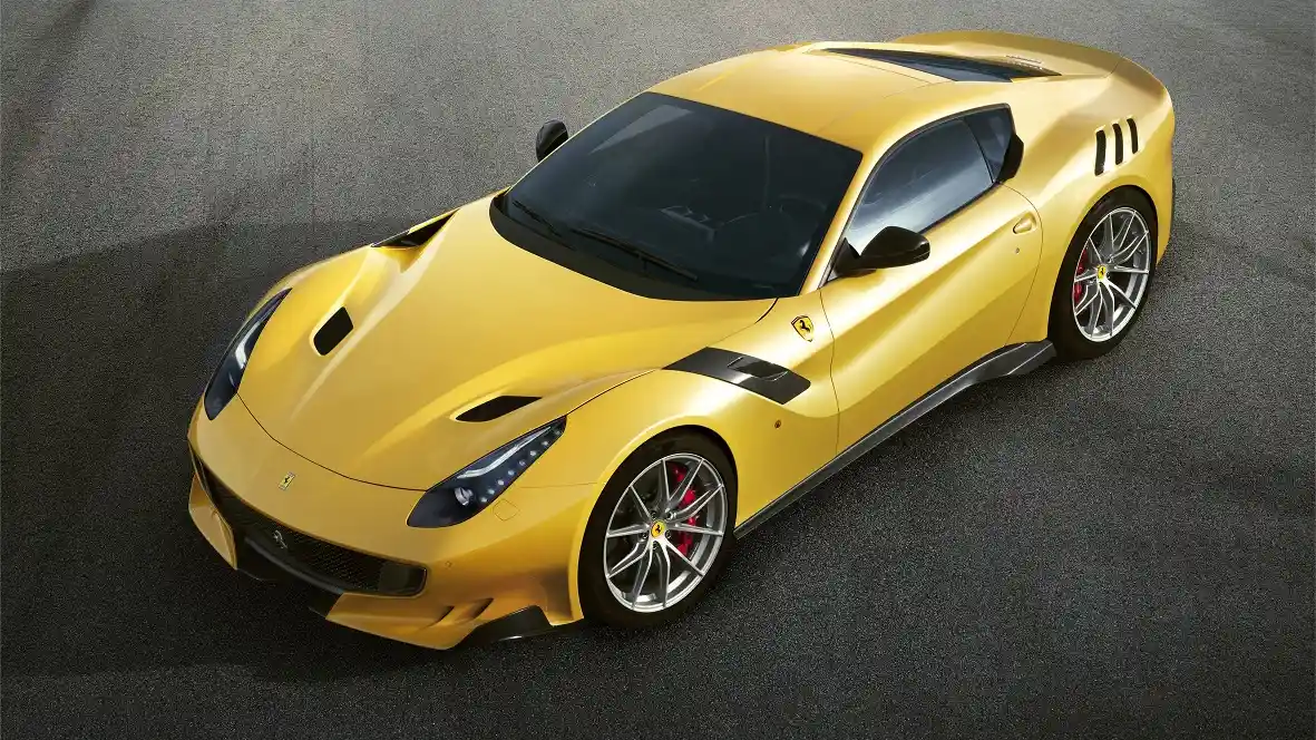 Foto - Ferrari Ciptakan F12 Lebih Sangar