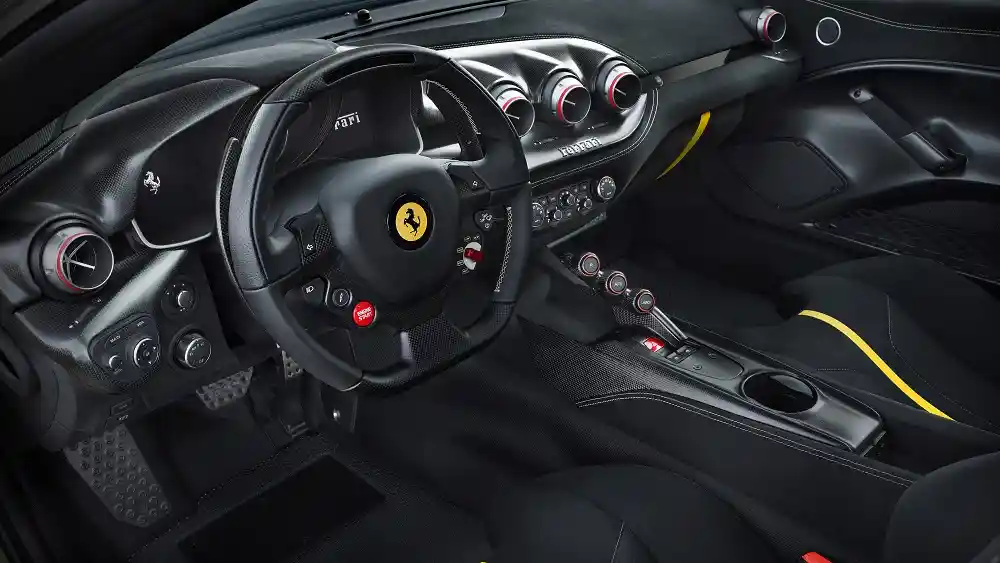 Foto - Ferrari Ciptakan F12 Lebih Sangar