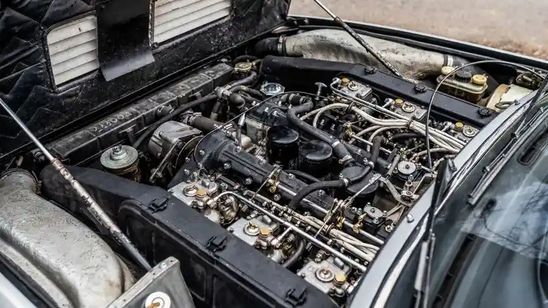 Foto - Ferrari Keluaran 1978 ini Harganya Setara Porsche 718 Cayman 2019