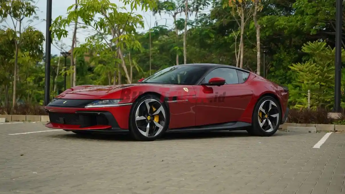 Foto - FIRST DRIVE: Ferrari 12 Cilindri Di Indonesia
