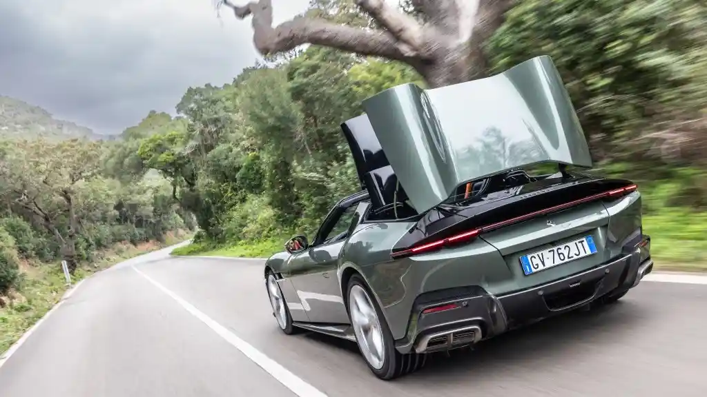 Foto - First Drive Ferrari 12Cilindri Spider : Sensasi Sportscar Atap Terbuka Tanpa Mengorbankan Kenyamanan