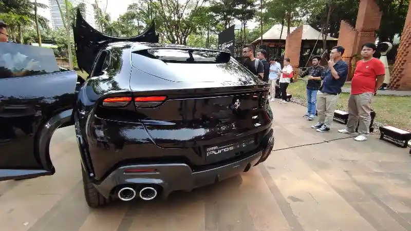 Foto - Ferrari Purosangue Dibawa Ke Indonesia, Tapi Jadi Produk Limited