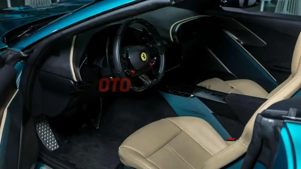 Foto - Ferrari Amalfi Spider: Ketika Sebuah Ferrari Tak Lagi Sekadar Soal Kecepatan