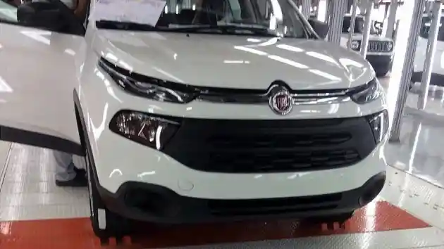 Berita - Fiat Toro Sudah Diproduksi, Berbasis Jeep Renegade