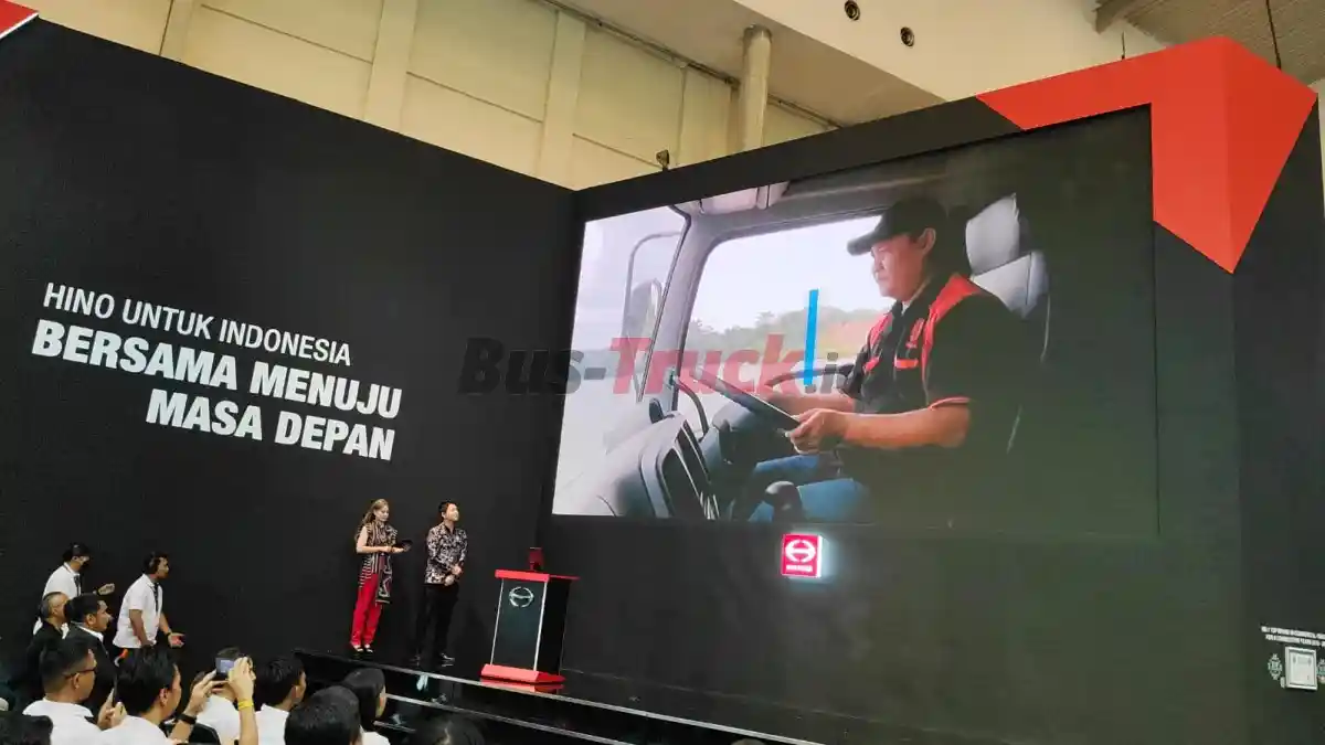 Foto - Fitur Telemetri Baru Hino Connect Driver, Pengemudi Bisa Pantau Perilaku Sendiri