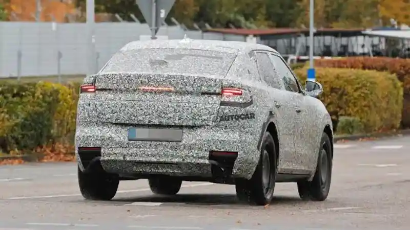 Foto - Ford Capri Segera Meluncur Sebagai Mobil Listrik Dengan Jangkauan 600 Km