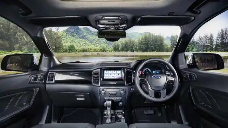 Foto - Ford Everest Terbaru Sentuh RP 900 Jutaan di Malaysia
