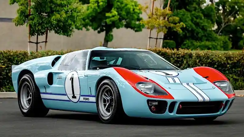 Foto - Ford GT40 1966 di Film Ford VS Ferrari Dilelang