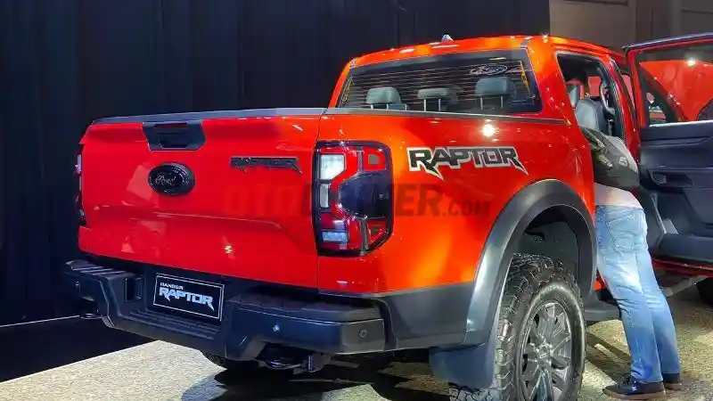 Foto - All New Ford Ranger Meluncur, Varian Raptor Tembus Rp 1,103 Miliar