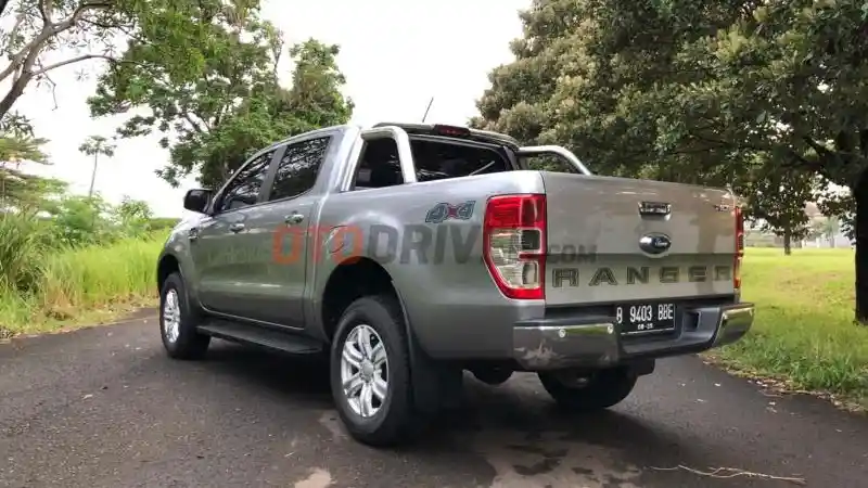 Foto - GALERI: Ford Ranger XLT (17 FOTO)