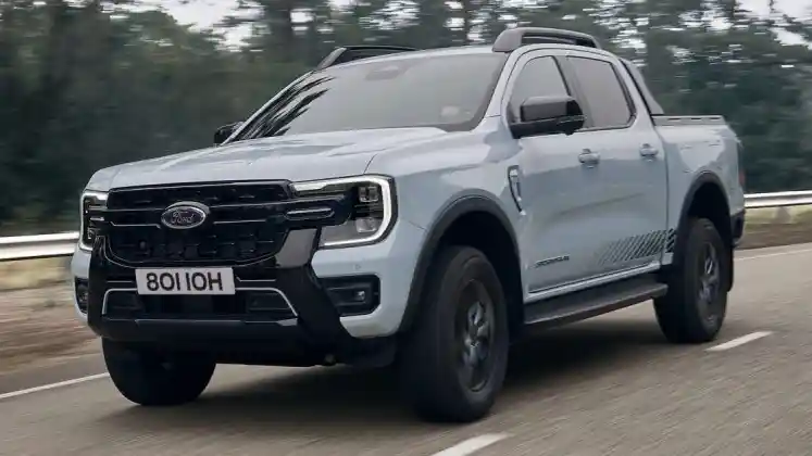 Berita - Ford Ranger PHEV Resmi Melenggang