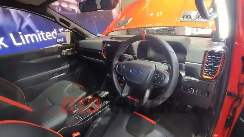 Foto - Ford Ranger Raptor V6 3.0L Resmi Masuk Indonesia, Sodorkan Pesona Mesin Bensin
