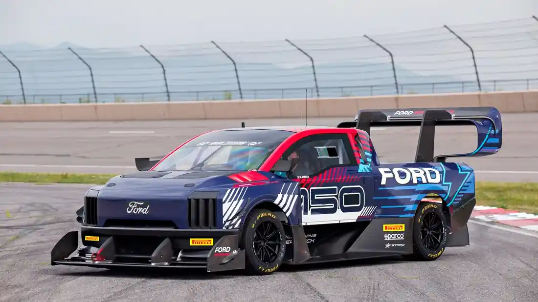 Pikap - Ford F-150 Lightning “SuperTruck”: Pikap Tercepat Tahun 2024?