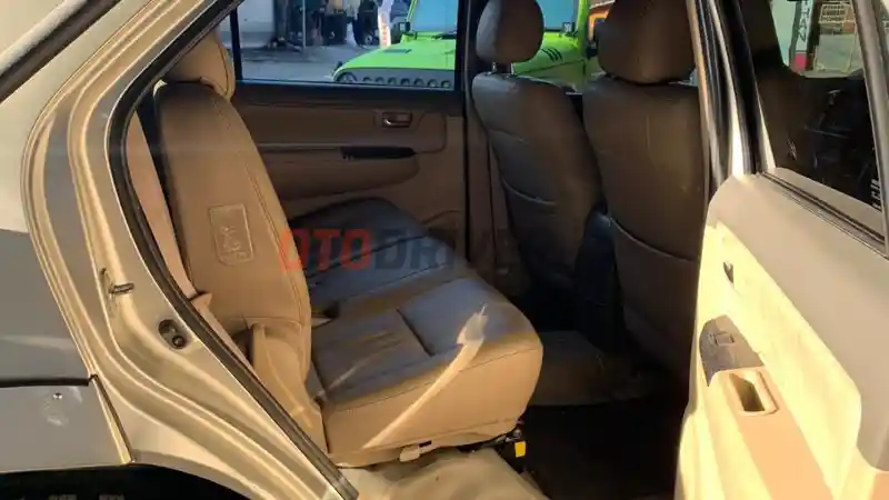 Foto - Fortuner 4x4 Bekas Pas Jadi Pilihan Off-Road Murah