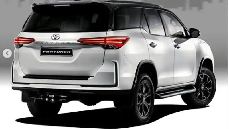 Foto - Terkaan Toyota Fortuner Facelift 2020 (Bagian 2)