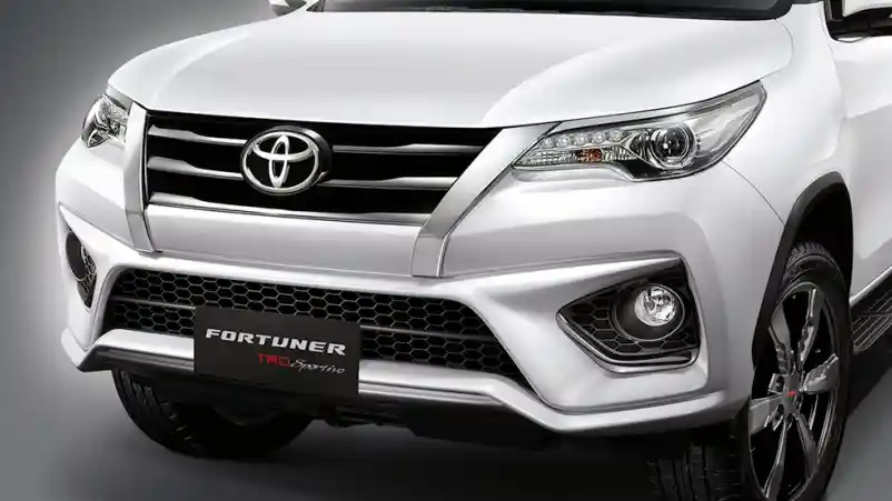 Foto - Toyota All New Fortuner TRD Sportivo Hadir di Thailand Dengan Kaki-Kaki Spesial
