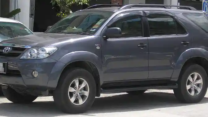Used Car - Fortuner 4x4 Generasi Pertama, Mulai Rp 150 Jutaan Saja