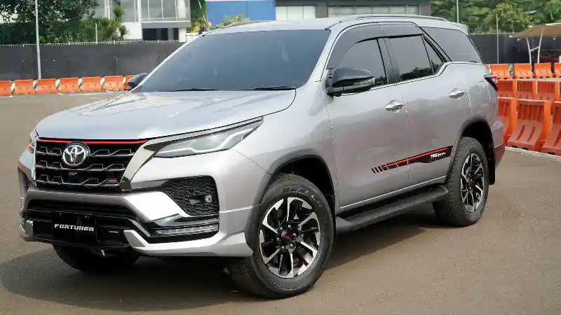 Foto - Fortuner, SUV Tangguh Yang Lahir Dari Platform IMV