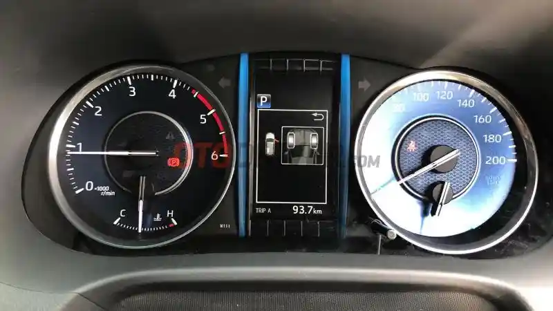 Foto - Ada Diskon Rp 15 Juta, Segini Angsuran Bulanan Toyota Fortuner Facelift