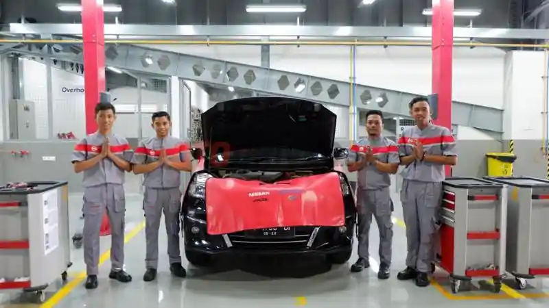 Foto - Bentuk Kepedulian Nissan Pada Mobil Korban Tsunami: Diskon