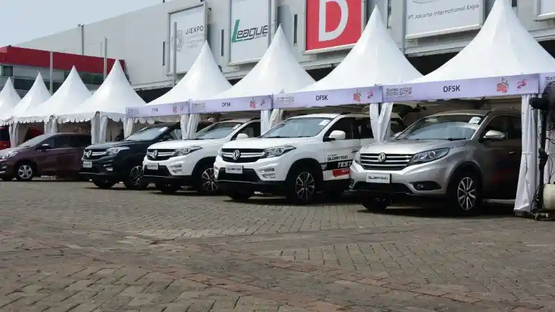 Foto - Pengakuan Masyarakat yang Sudah Mencoba SUV Tiongkok Glory 560