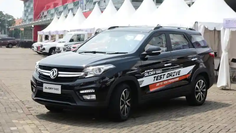 Berita - Pengakuan Masyarakat yang Sudah Mencoba SUV Tiongkok Glory 560