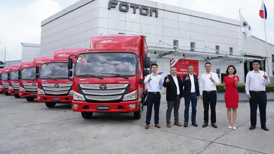 Foto - Foton Serahkan Unit ke-1.000 Untuk J&T Express
