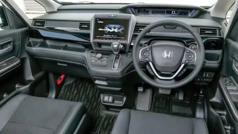 Foto - Tampang Honda Freed Kini Jadi Sporty