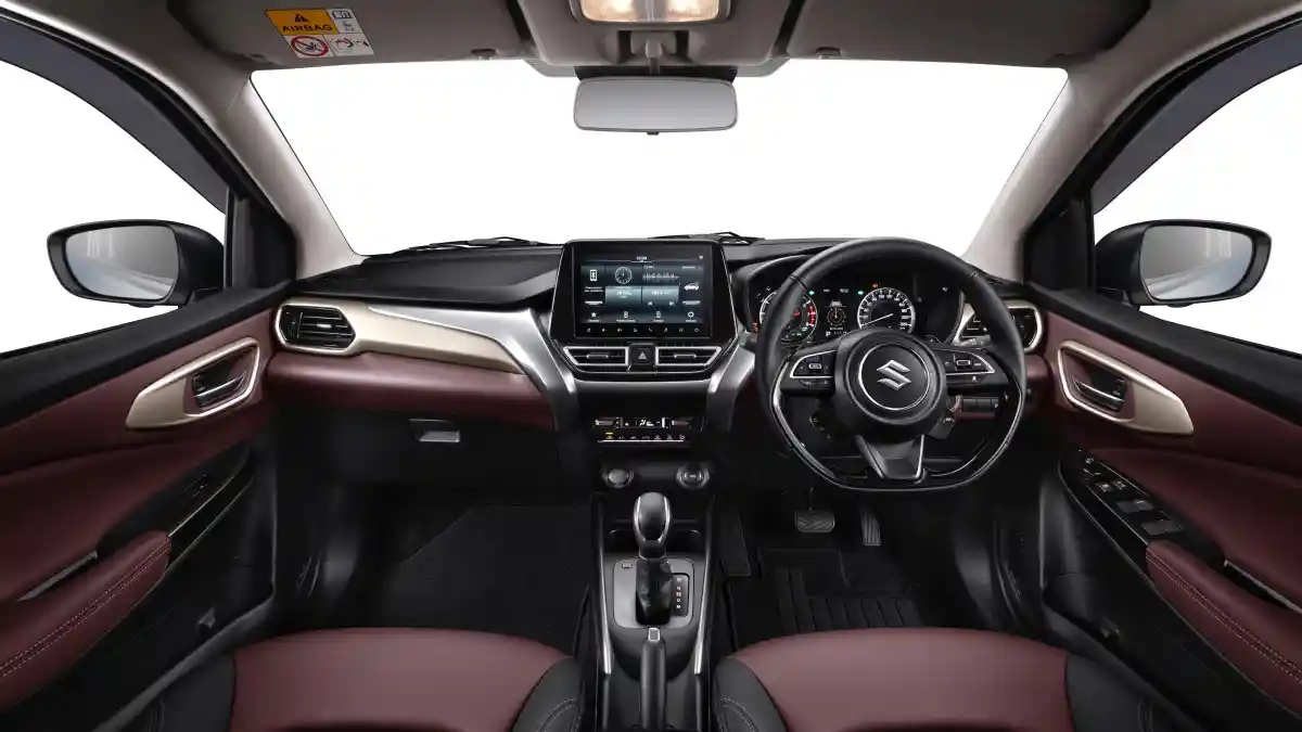 Foto - Suzuki Fronx SGX Tipe Tertinggi Justru Paling Laris, Ini Alasannya