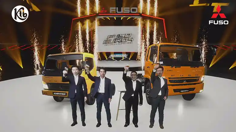 Berita - Sebanyak 29 Varian Fuso Fighter Dan Canter Berstandar Emisi Euro 4 Dilluncurkan