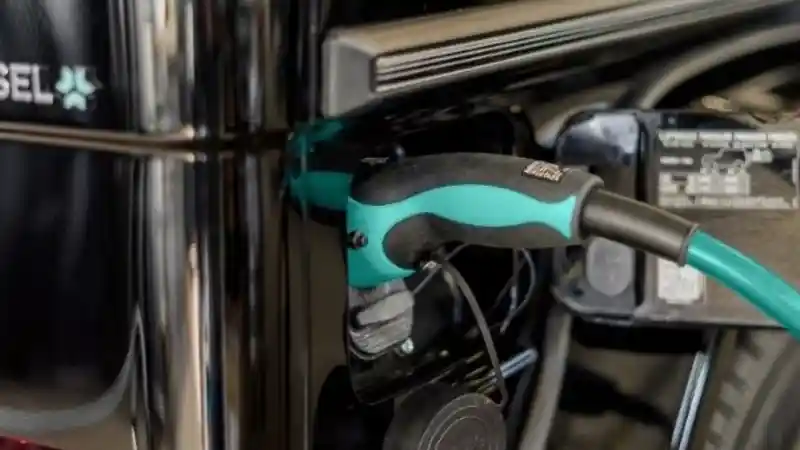 Foto - Mercedes-Benz G-Class Akan Jadi Mobil Listrik?