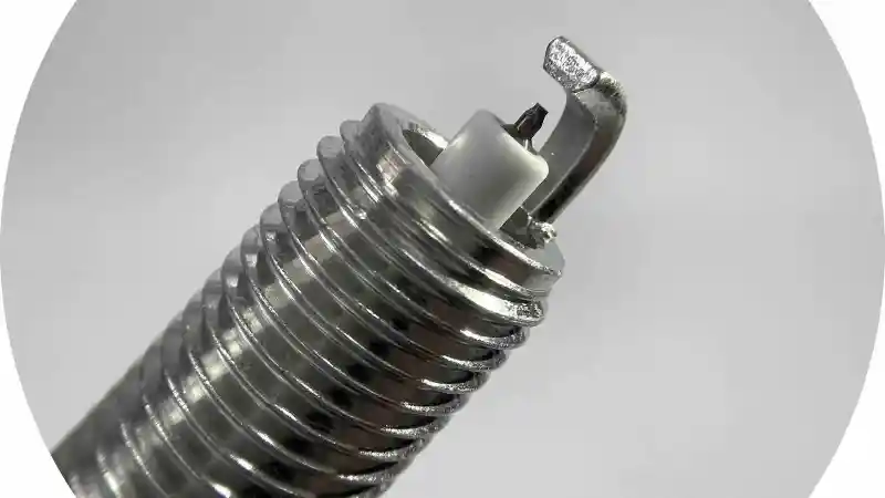 Foto - Kapan Waktu Terbaik Untuk Mengganti Busi?