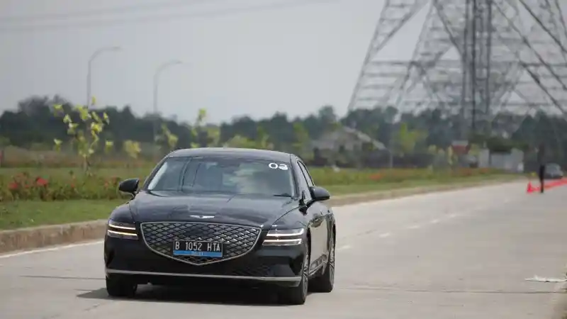 Berita - Paspampres Dilatih Gunakan Mobil Listrik Hyundai