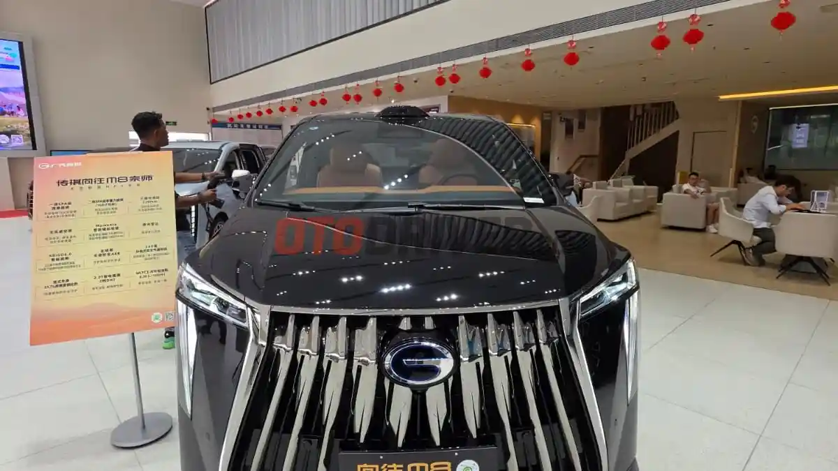 Foto - GAC Trumpchi E9 Segera Hadir Agustus Mendatang, Pilihan Baru MPV Mewah PHEV