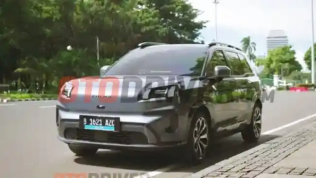 Foto - Inilah Adik Toyota bZ4X, Toyota bZ3X Dijual Rp 200 Jutaan