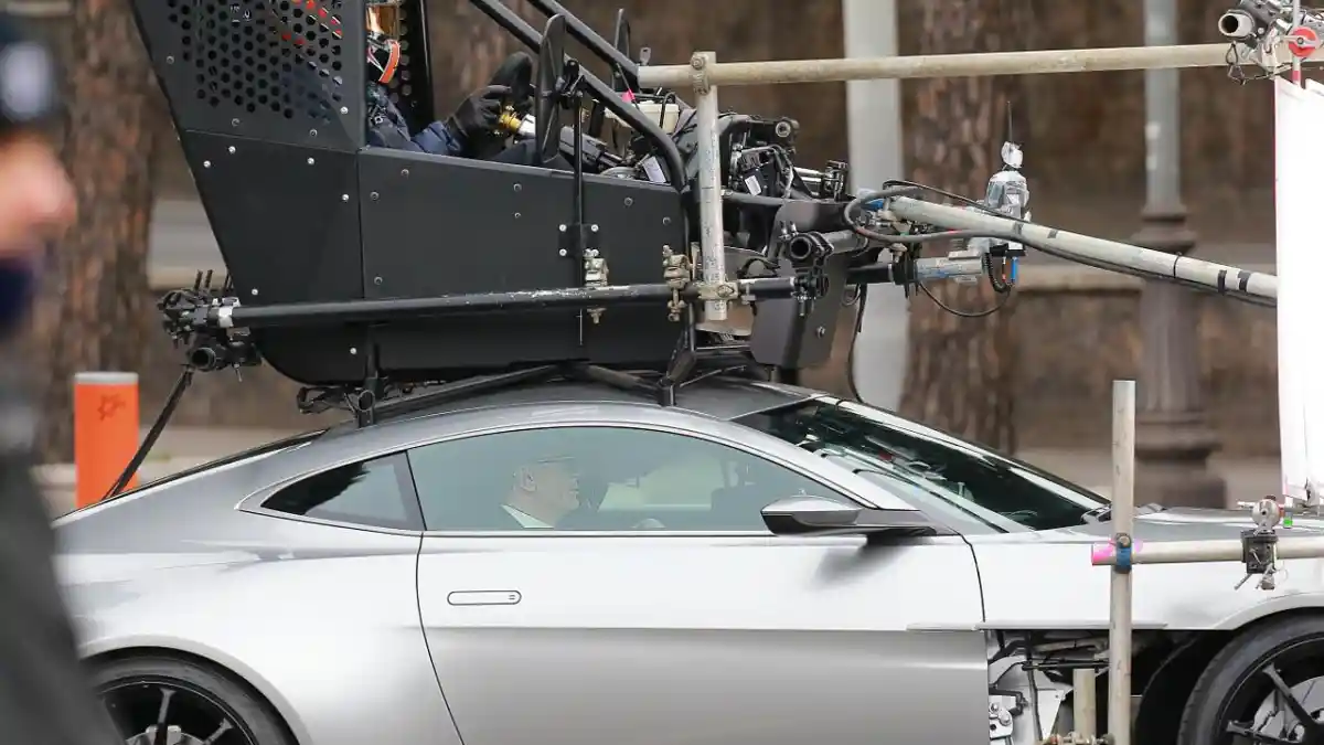 Berita - Fakta-fakta Aston Martin DB10 “Spectre”: Sebelum Ke Bioskop Baca Ini Dulu!