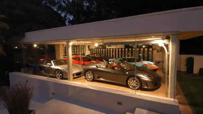 Foto - 5 Garasi Mewah plus Unik di Mancanegara