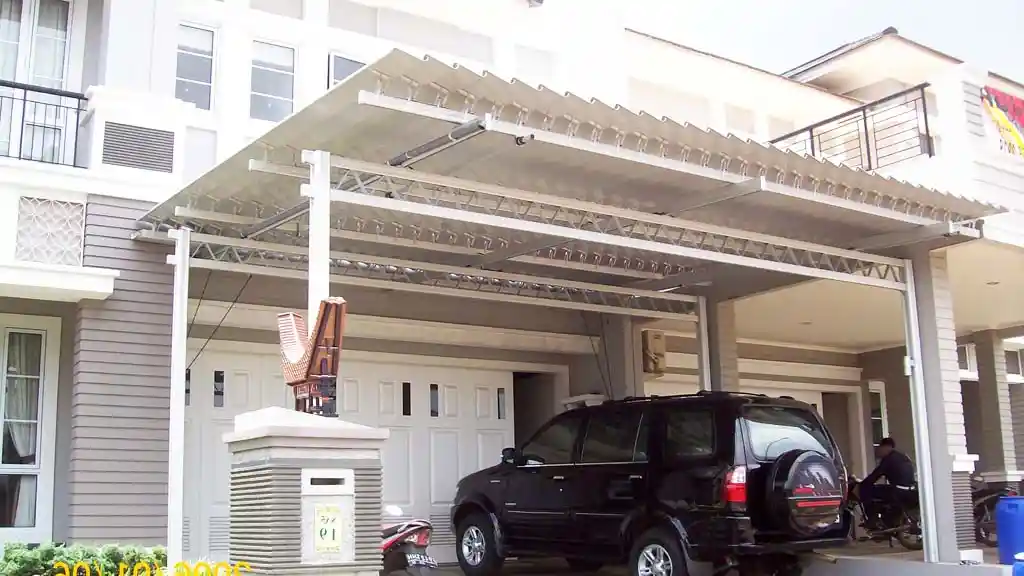 Foto - 8 Langkah Merawat Mobil di Rumah Meski Jarang Digunakan