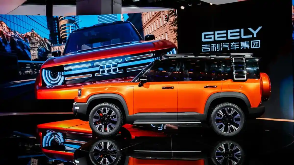 Foto - Geely Memperkenalkan SUV Amfibinya Di Auto Shanghai 2025