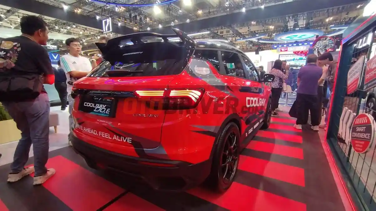 Foto - Performa Jadi Andalan, Geely Coolray Usung Mesin Bakar Murni Bertenaga 174 PS