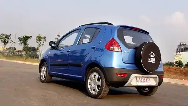 Foto - Geely Jilid 1 Yang Hanya Bertahan Sesaat Di Indonesia