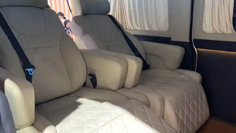 Foto - DFSK Gelora E VIP Luxury, Suguhan Van Listrik Serbaguna Mampu Tampil Lebih Mewah Dan Nyaman