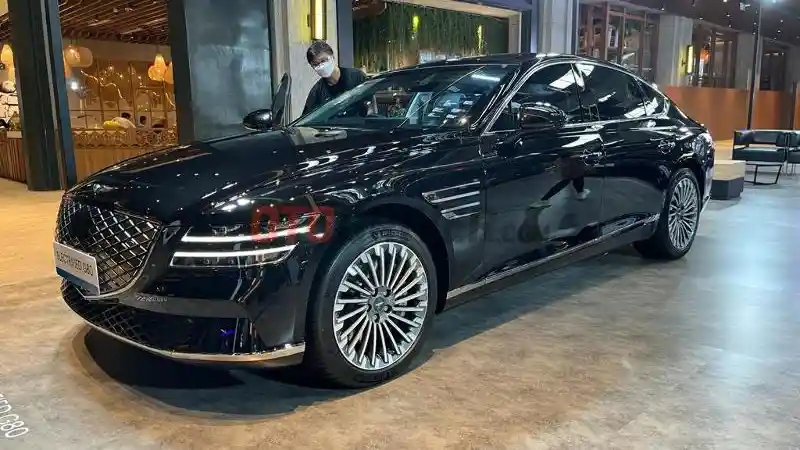 Berita - Melihat Lebih Dekat Mobil Eks KTT G20, Genesis G80 (13 FOTO)