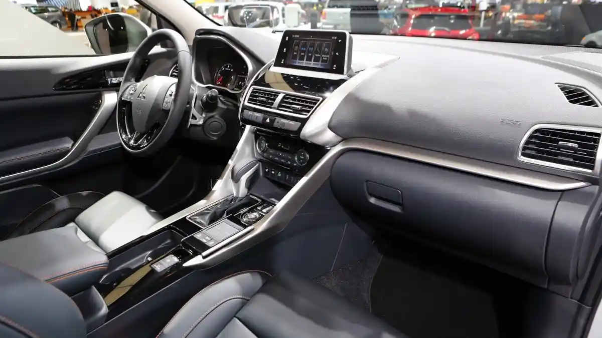 Foto - Mitsubishi Eclipse Cross Hadir Di Geneva Motor Show 2017, Ini Speknya