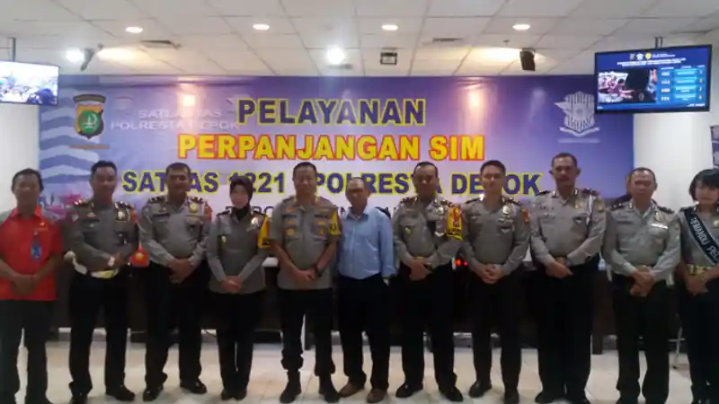 Foto - Perpanjangan SIM Warga Depok Kini Bisa Dilakukan di Detos