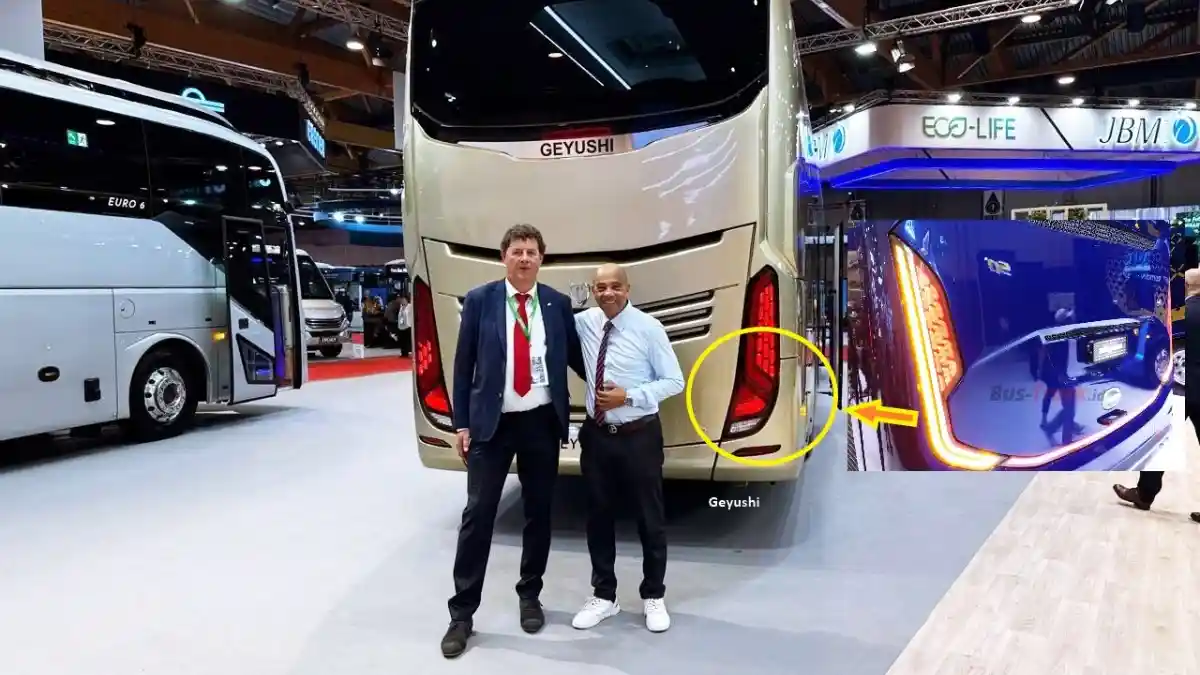 Foto - Inilah Cairo Dari Mesir, Saudara Kembar Jetbus 5 Adiputro