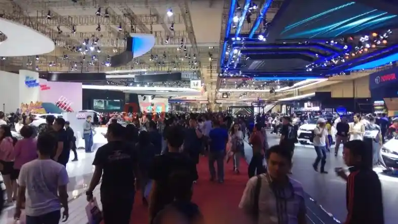 Foto - Panduan ke GIIAS 2019 Naik MRT